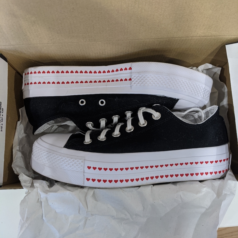 Converse love fearlessly black platform women 7.5